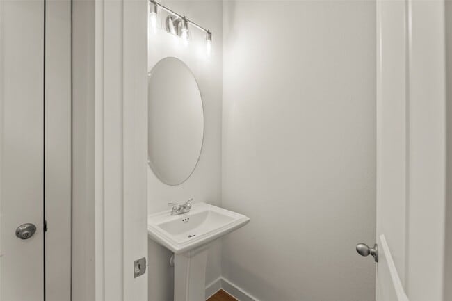 Building Photo - 3335 Verdant Ln