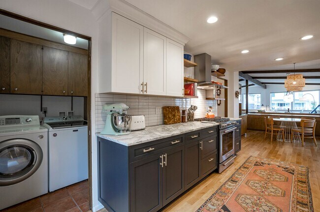 Building Photo - Mid-Century Modern with Puget Sound Views ...