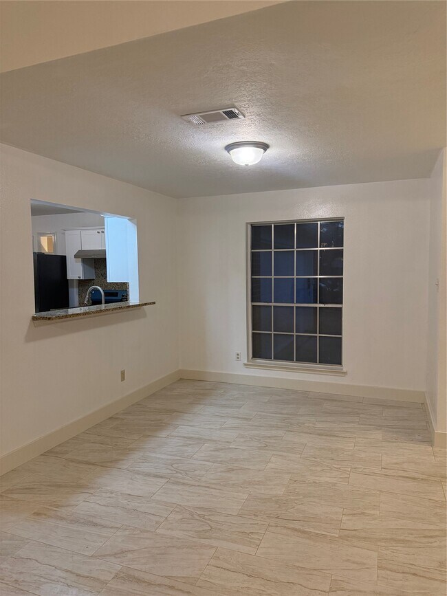 Building Photo - 14322 Golden Cypress Ln