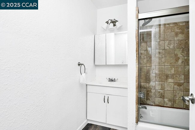 Building Photo - 2381 Monterey Ave