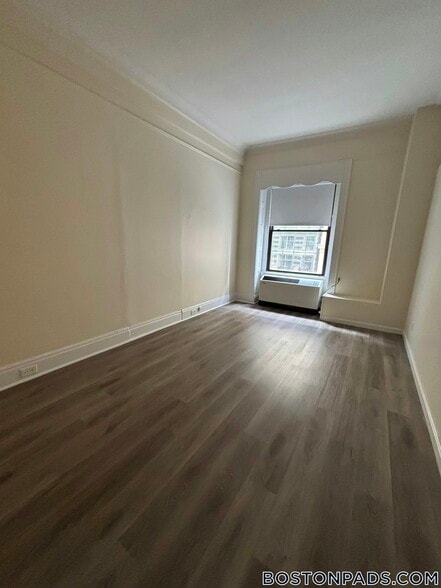 Building Photo - 62 Boylston St