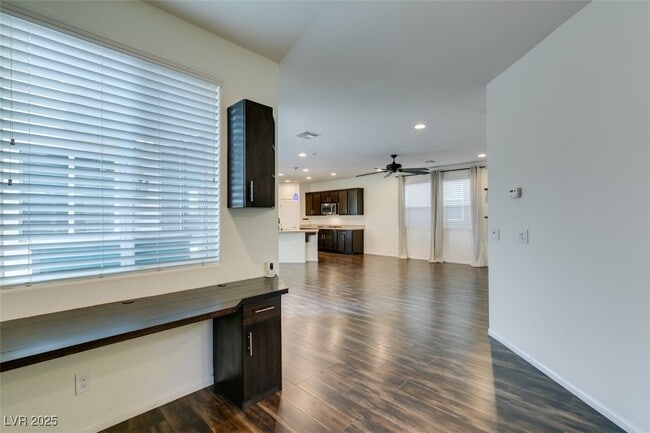 Building Photo - 8039 Kemblefield Ave