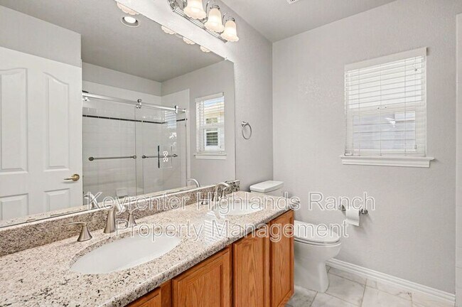 Building Photo - 3000 Fox Sedge Ln