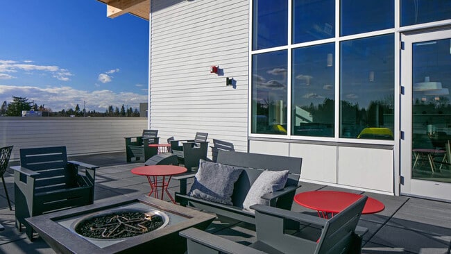 Building Photo - 4545 SW Angel Ave