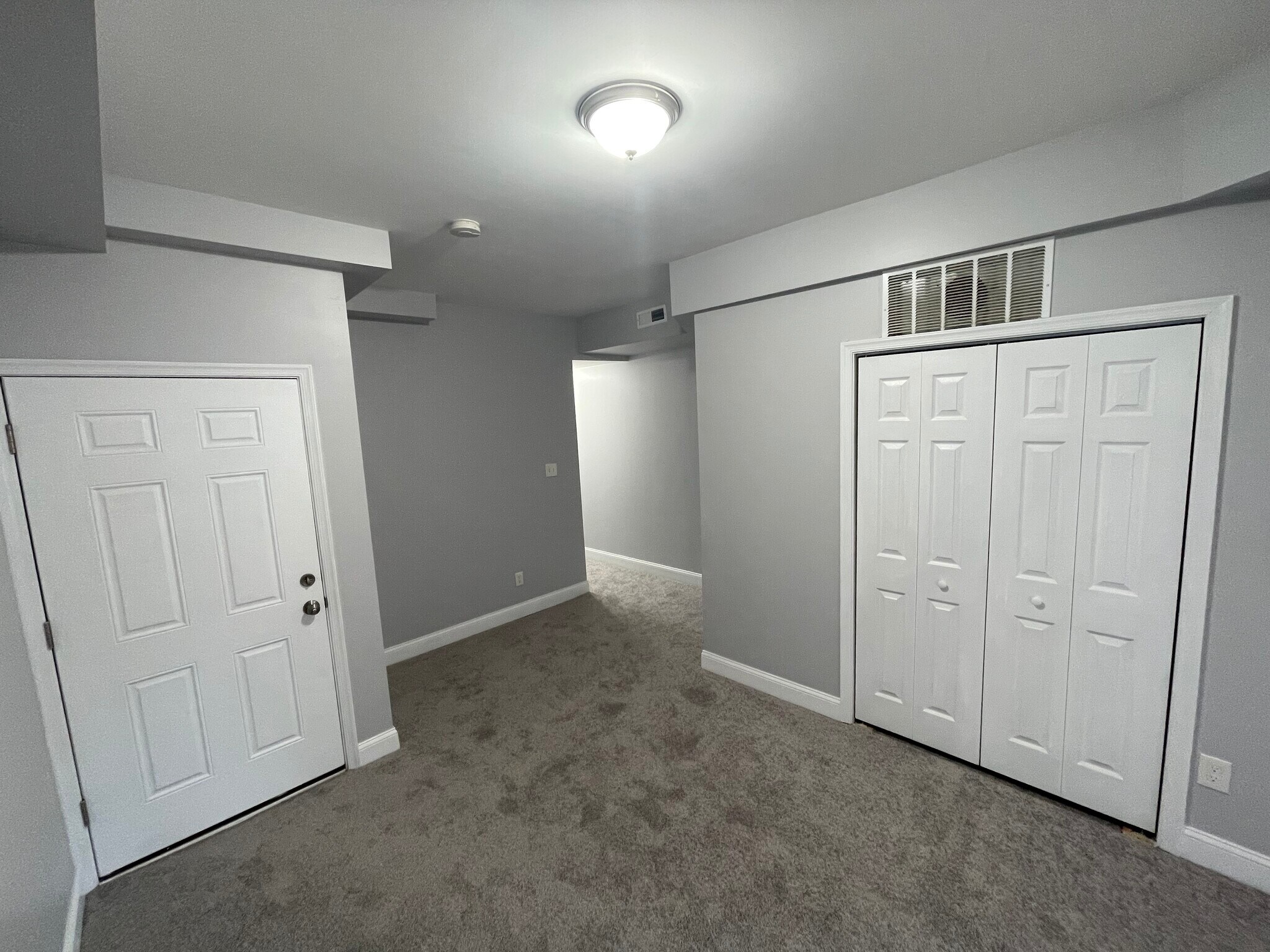 Living Room - 1116 Homewood Ave
