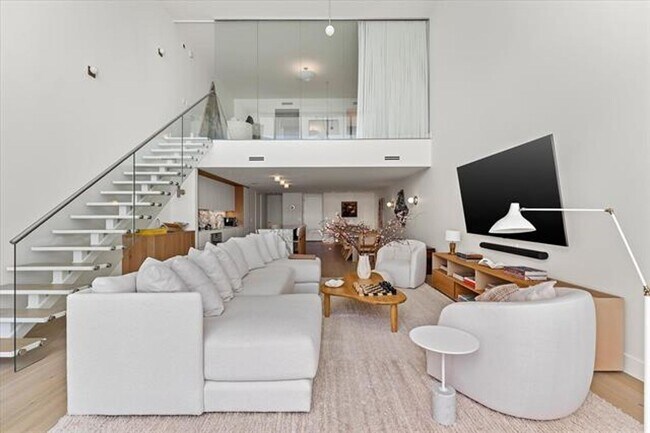 Building Photo - 1040 Biscayne Blvd