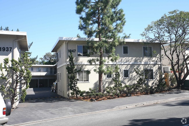 Building Photo - Woodside West Apartments