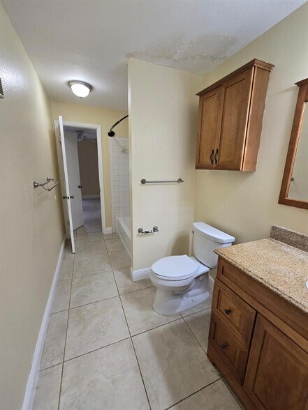 Building Photo - 8775 NW 39th St
