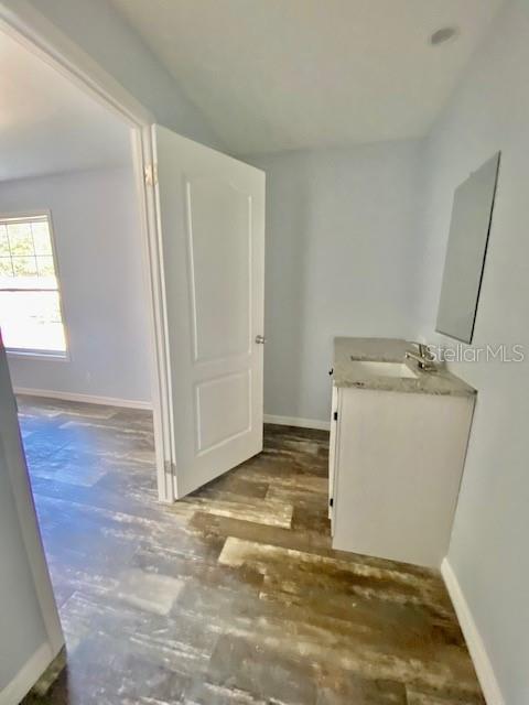 Building Photo - 2917 Kingswood Cir