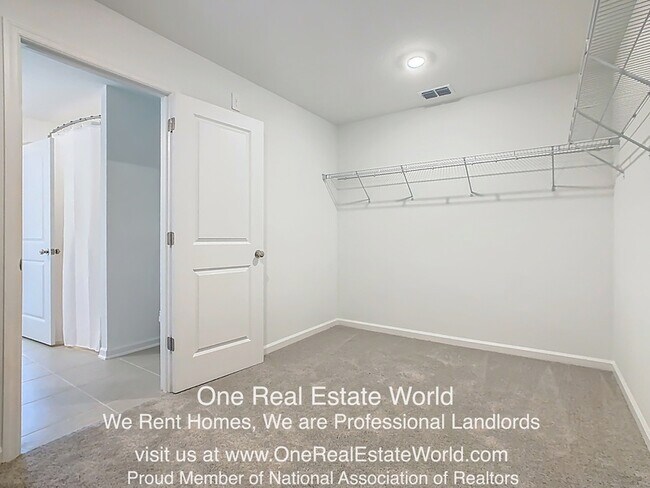 Building Photo - 5151 Bridgehaven Rd