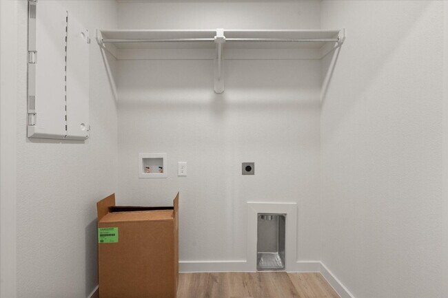 Building Photo - Beautiful New Build Home in Cypress Ranch!