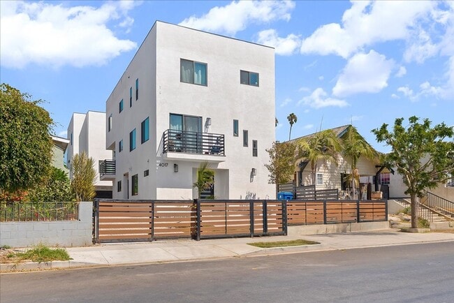 Building Photo - 4017 1/2 Mont Clair St-