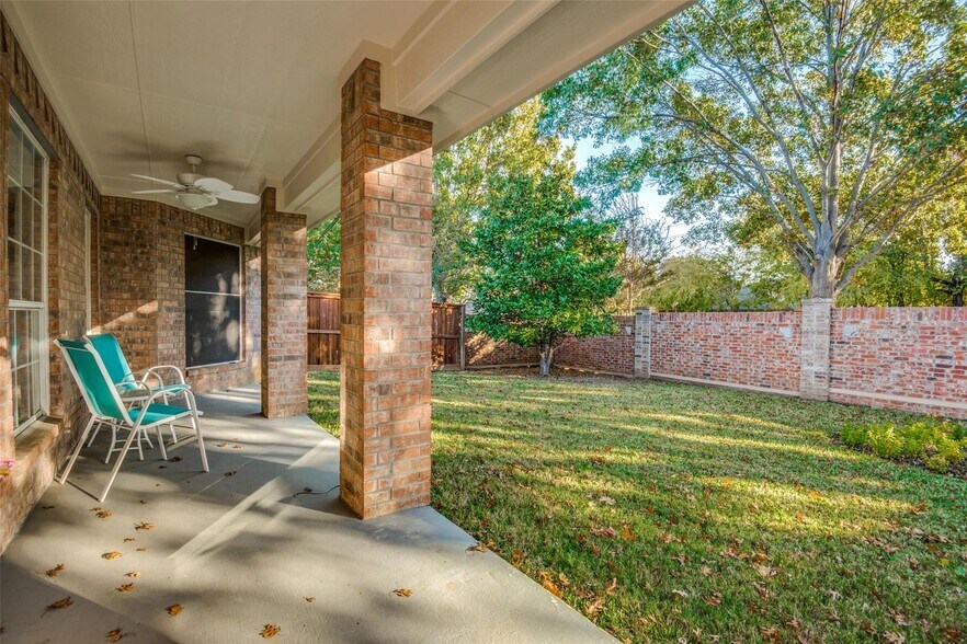 Building Photo - 1616 Villa Ct