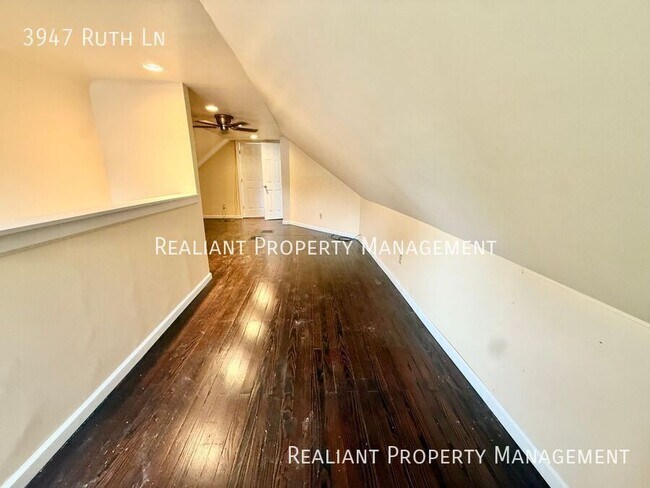 Building Photo - 3947 Ruth Ln