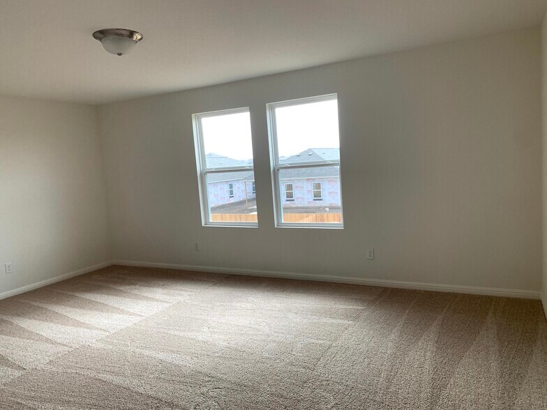 Building Photo - 178 Shiro Dr