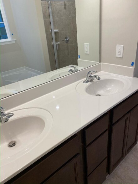 Building Photo - 47 Wood Spring Ct