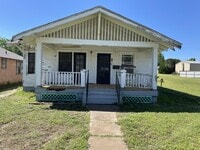 Building Photo - 610 Noble St