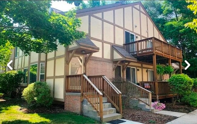 Building Photo - 44900 Bayview Dr