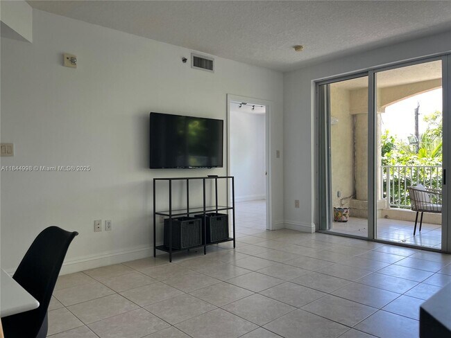 Building Photo - 1824 Brickell Ave