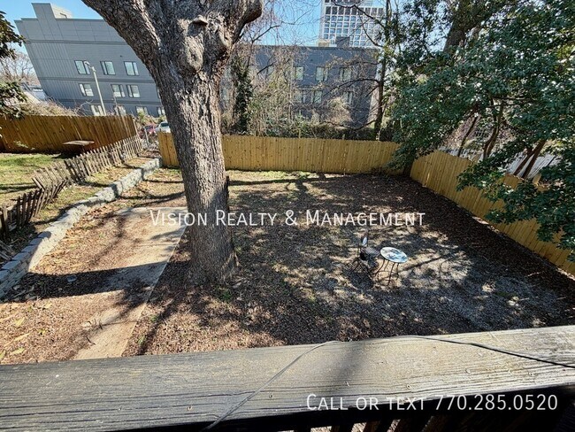 Building Photo - 673 Kennesaw Ave NE