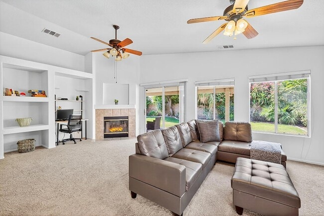 Building Photo - 82587 Delano Dr