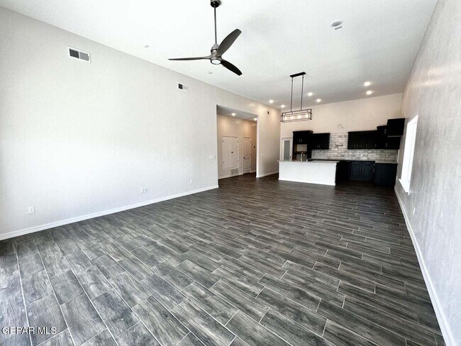 Building Photo - 13652 Glen Vista Ln