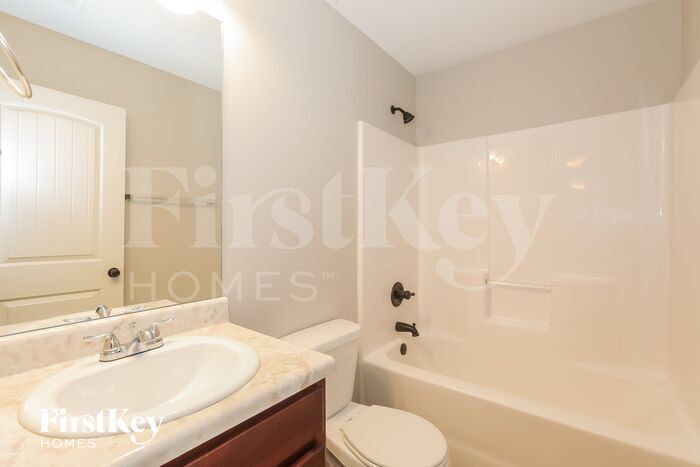 Building Photo - 241 Brixton Pl