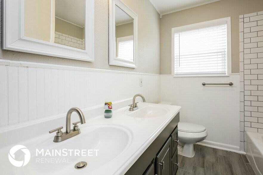 Building Photo - 3401 Westfield Ave