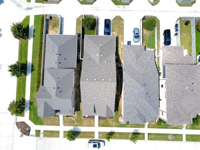 Building Photo - 916 Pearl Pl