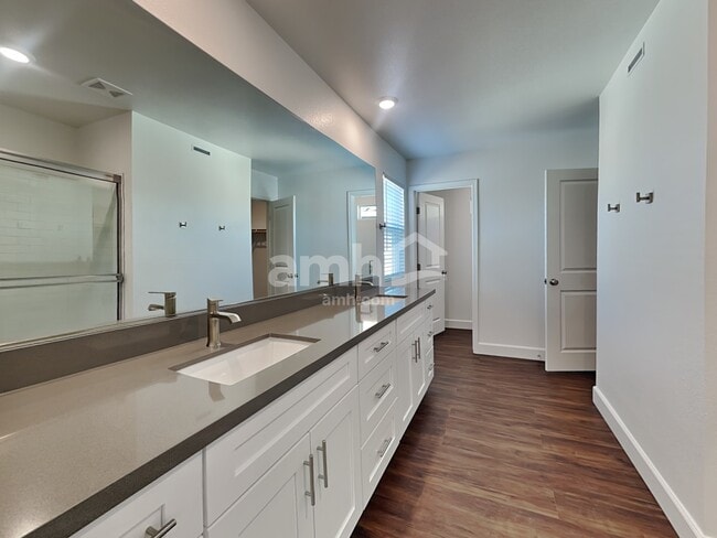 Building Photo - 2710 Hot Cider Ave
