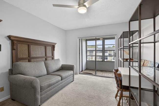 Building Photo - 155 Windsor G