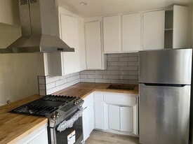 Building Photo - 375 Delmas Ave