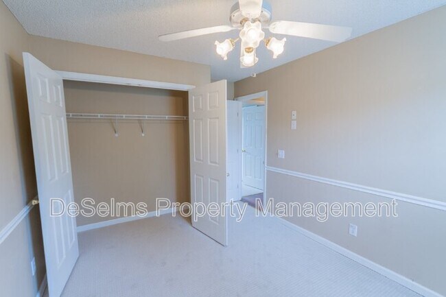 Building Photo - 1009 Norwood Ct