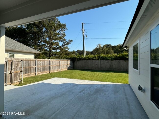 Building Photo - 304 San Sebastian Dr