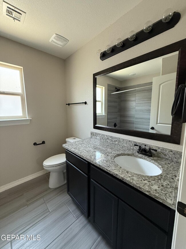Building Photo - 14655 Pebble Hills Blvd