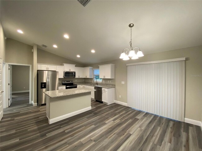 Building Photo - 20 Locust Loop Dr