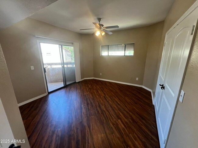 Building Photo - 1287 N Alma School Rd