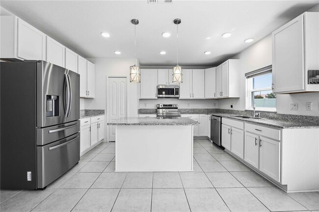 Building Photo - 525 Pawnee Ct