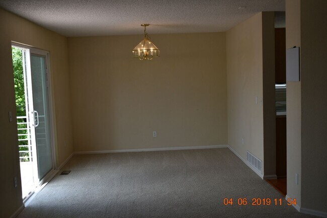 Building Photo - Large Parker Home 3 bed, 3 bath Nearly 2K ...