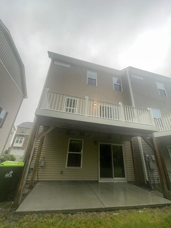 Building Photo - Beautiful home in Clearfield Oaks