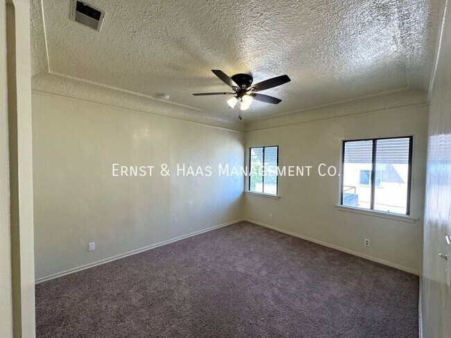 Building Photo - 1405 Olive Ave