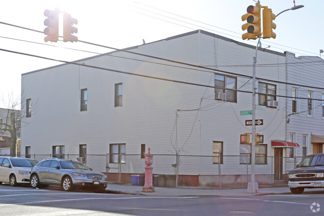 Primary Photo - 6401 Forest Ave