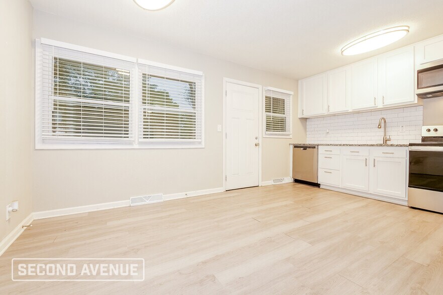 Building Photo - 401 Lacy Ln