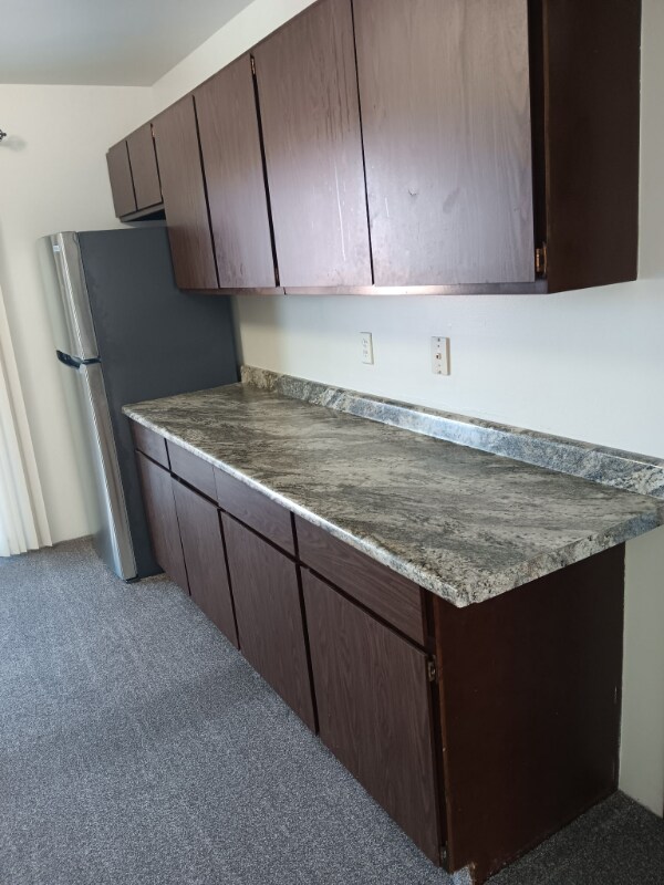 Building Photo - 416 E Main St