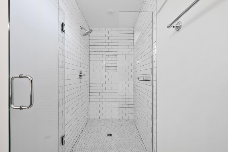 Building Photo - 700 James Ave