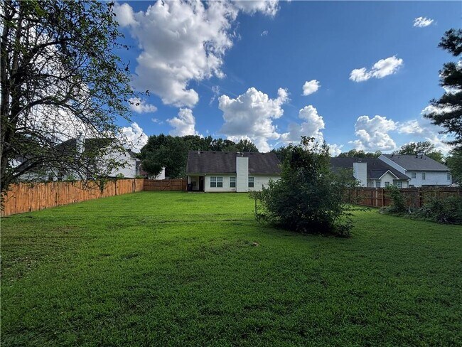 Building Photo - 3287 Baymount Way