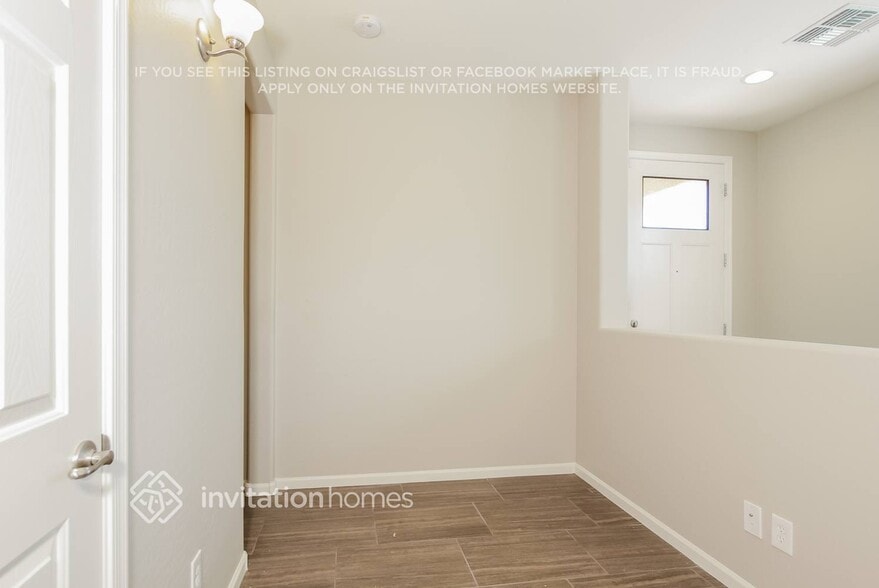 Building Photo - 12472 N 153rd Dr