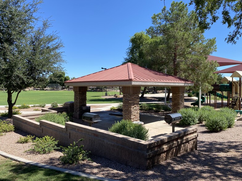 Building Photo - 18686 E Mockingbird Dr