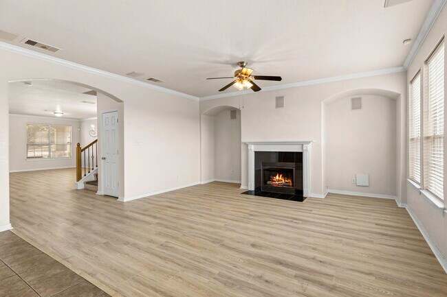 Building Photo - 1507 Saddle Blanket