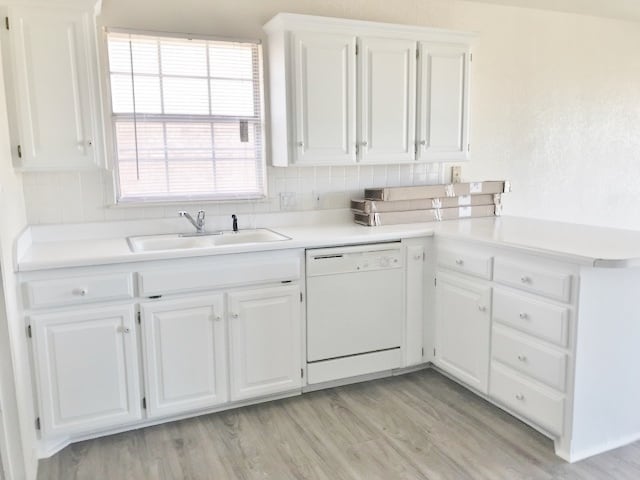 Building Photo - Spacious Brick Home! Zia School District!